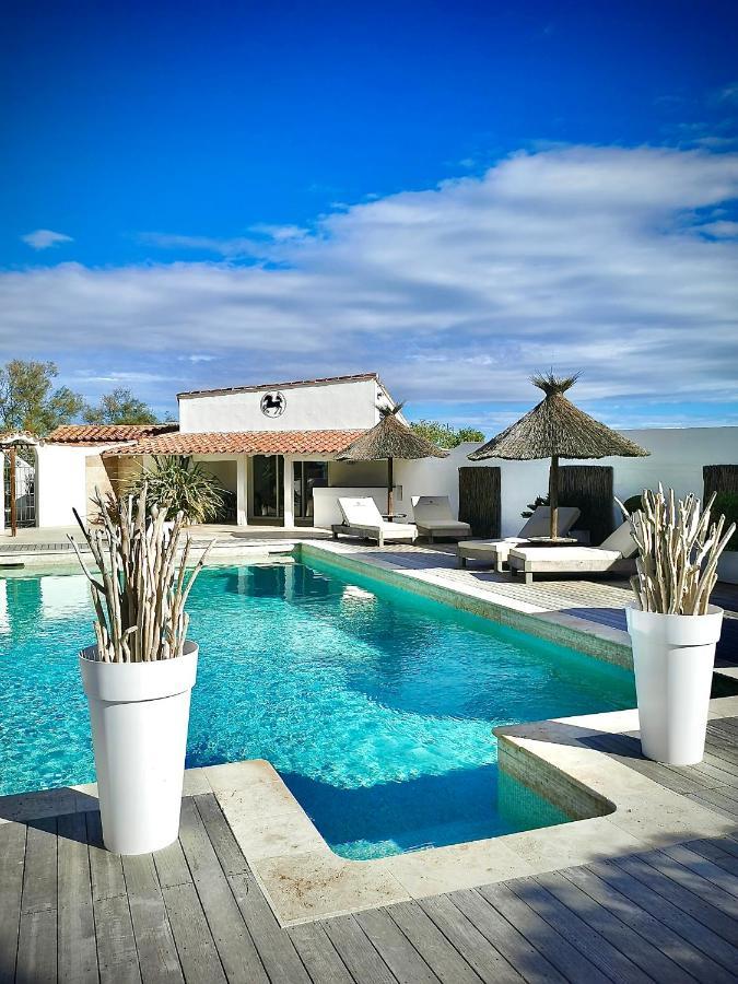Mas Des Rieges & Spa Saintes-Maries-de-la-Mer Exteriör bild