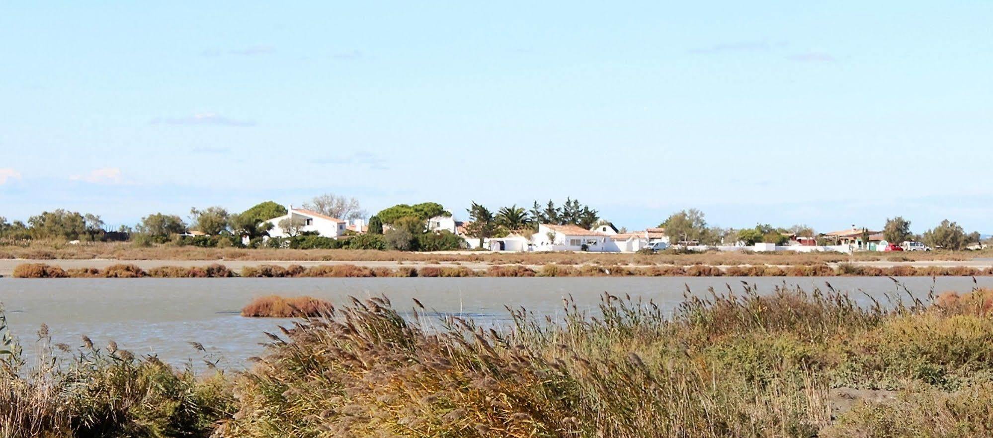 Mas Des Rieges & Spa Saintes-Maries-de-la-Mer Exteriör bild