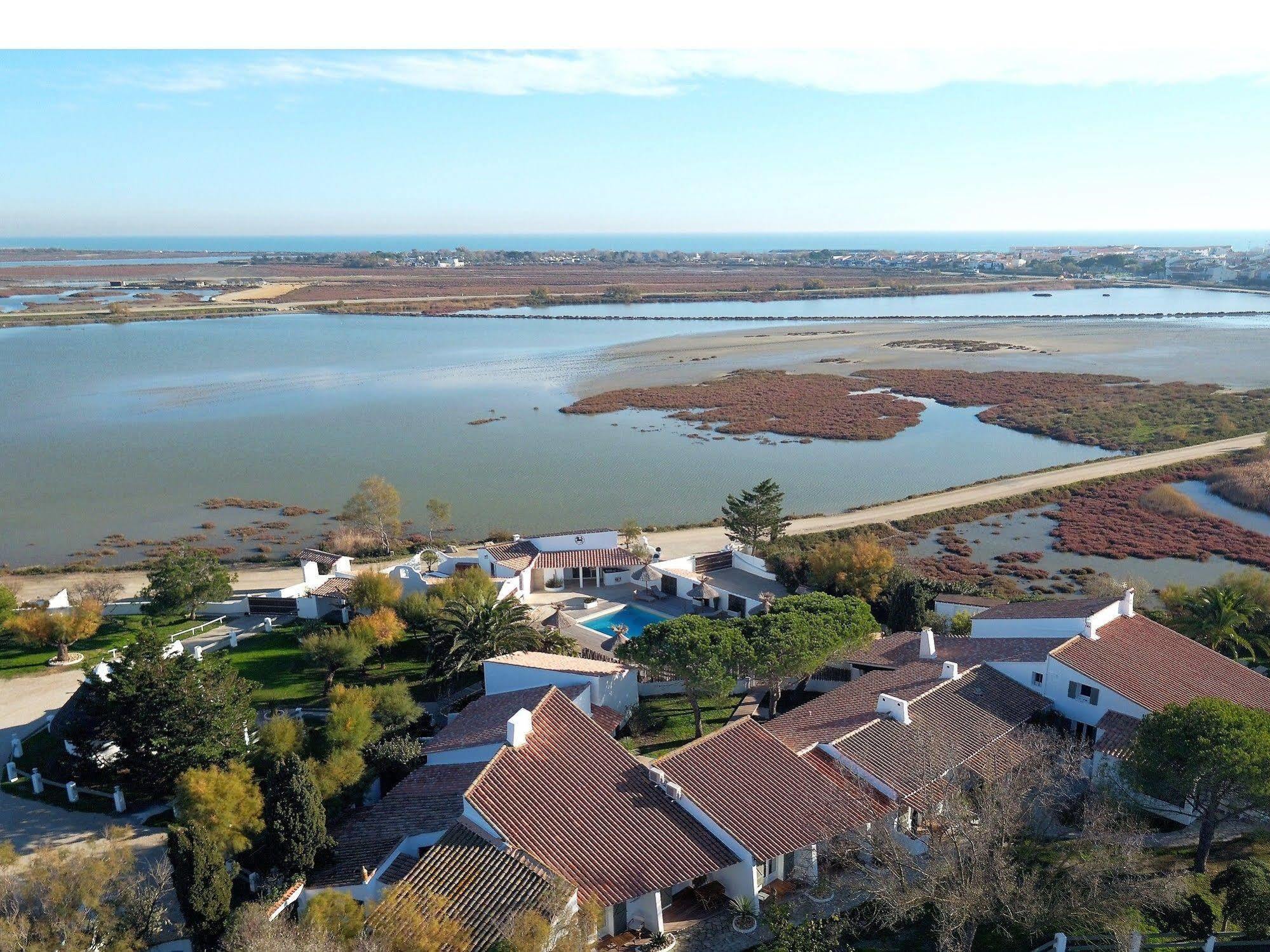 Mas Des Rieges & Spa Saintes-Maries-de-la-Mer Exteriör bild